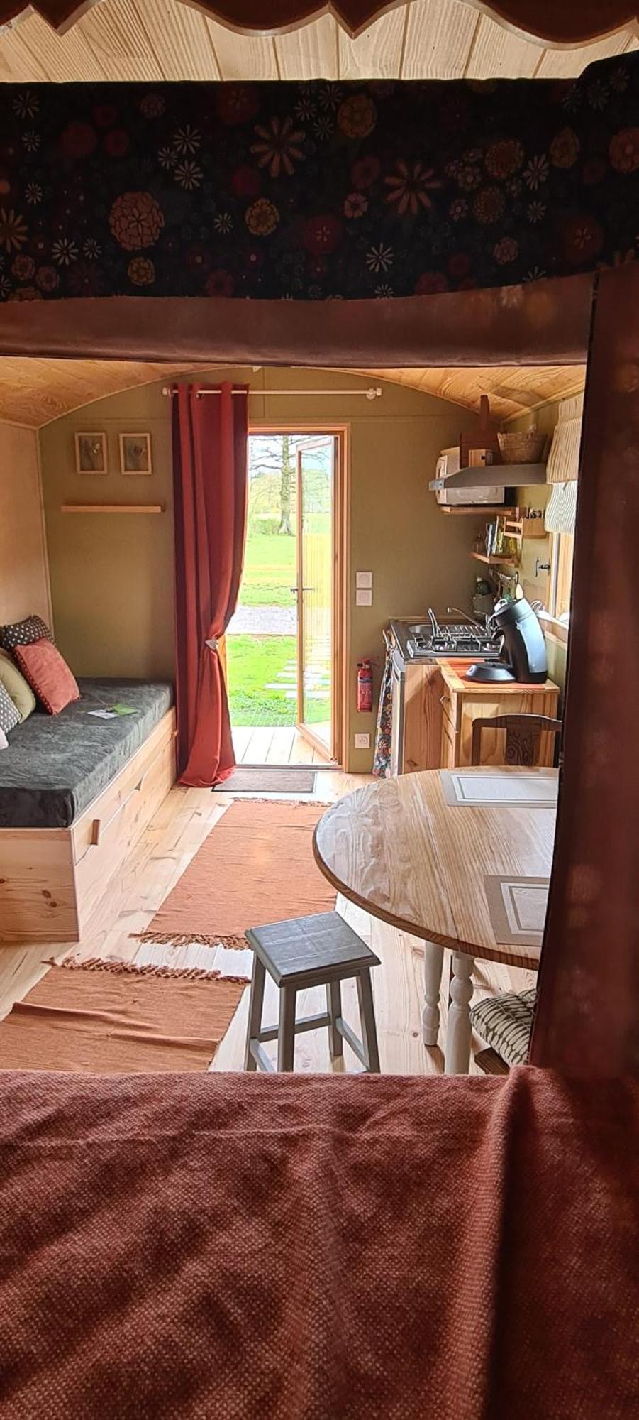 Roulotte A La Ferme Buissonniere Villa La Lande-de-Louge ภายนอก รูปภาพ