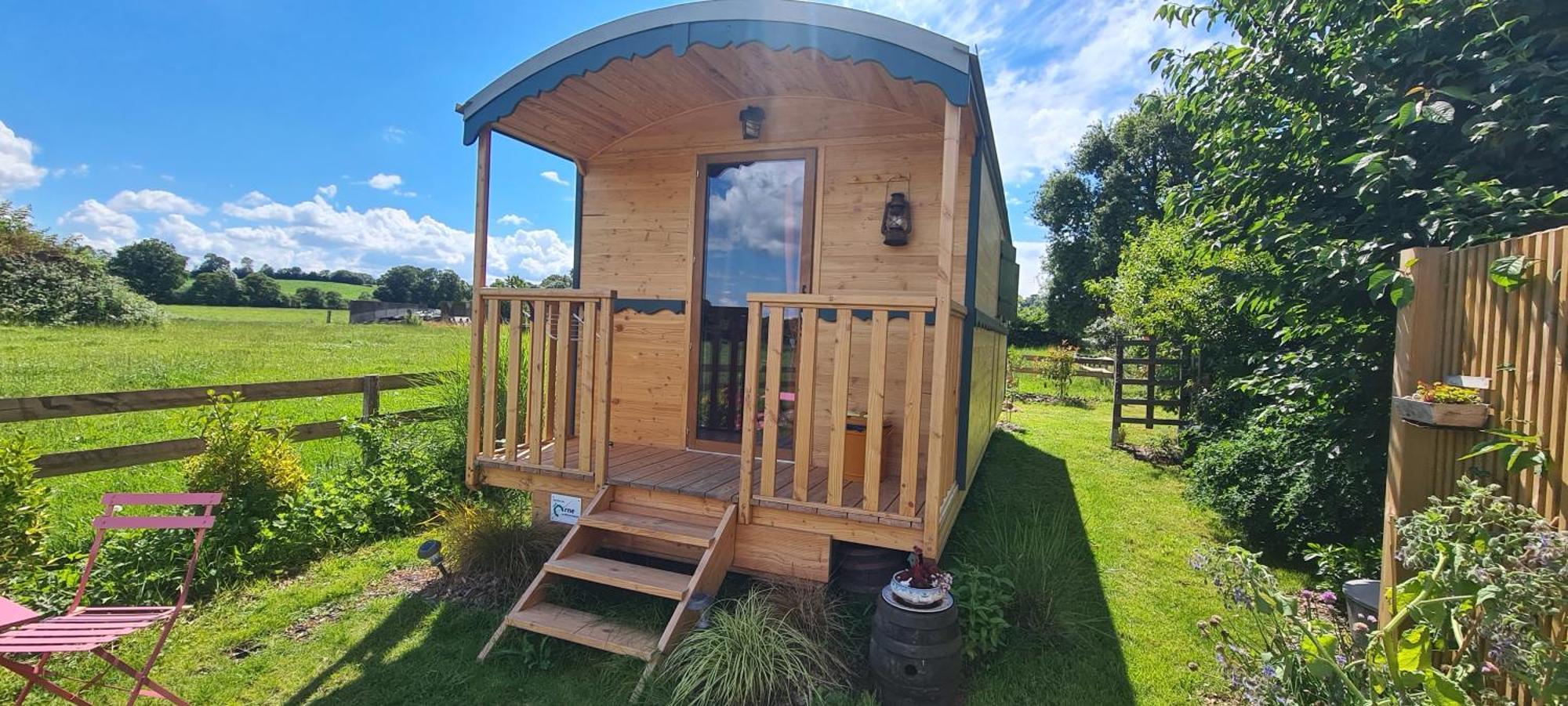 Roulotte A La Ferme Buissonniere Villa La Lande-de-Louge ภายนอก รูปภาพ